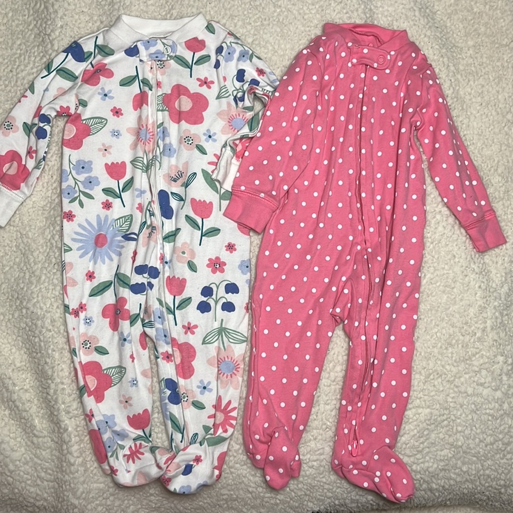 Carter’s Floral/Polka Dot Footed Sleeper Zip Up Set 6m